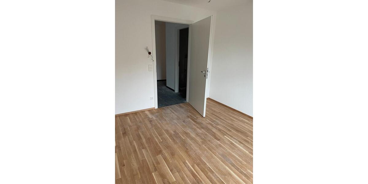 Etagenwohnung Markgröningen - 2 Zimmer, 61 m&sup2;, 980&euro; | Angebot:25498352