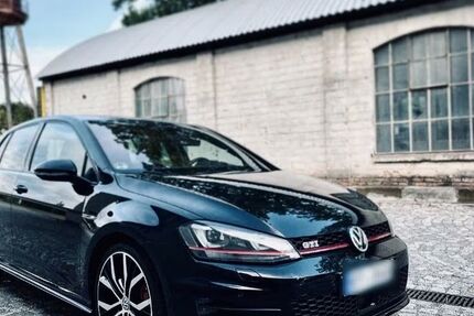 VW Golf 82.000 km 17.600 &euro; Bietigheim-Bissingen 74321