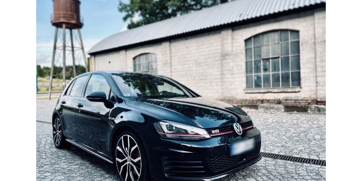 VW Golf 82.000 km 17.600 &euro; Bietigheim-Bissingen 74321