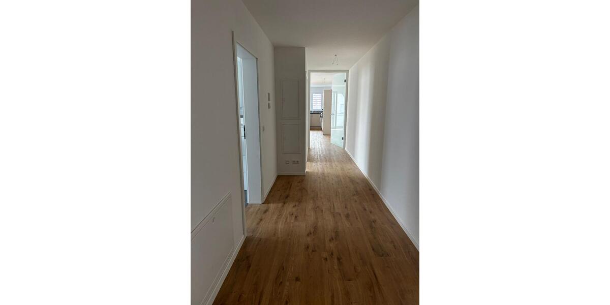 Etagenwohnung Leonberg - 3.5 Zimmer, 90 m&sup2;, 1.490&euro; | Angebot:27585985