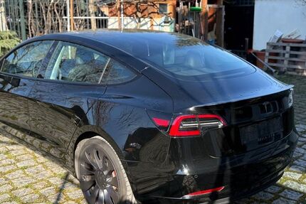 Tesla Model 3 97.000 km 24.800 &euro; Stuttgart 70374