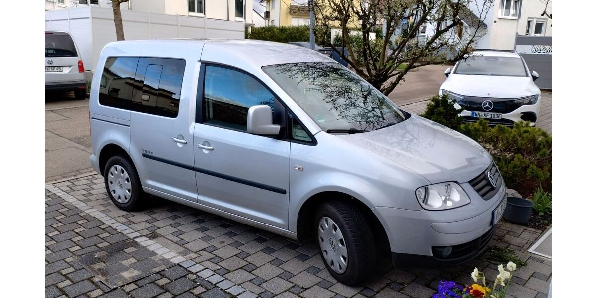 VW Caddy 104.000 km 7.500 &euro; Kernen 71394