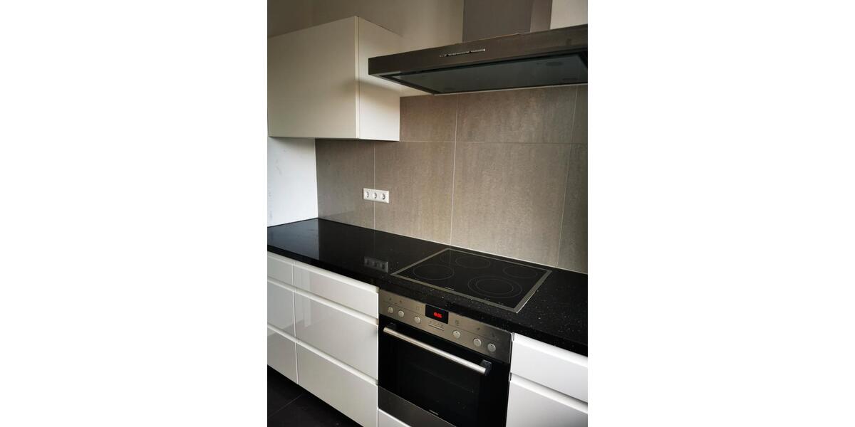 Etagenwohnung Stuttgart Feuerbach - 5 Zimmer, 120 m&sup2;, 2.200&euro; | Angebot:25993665