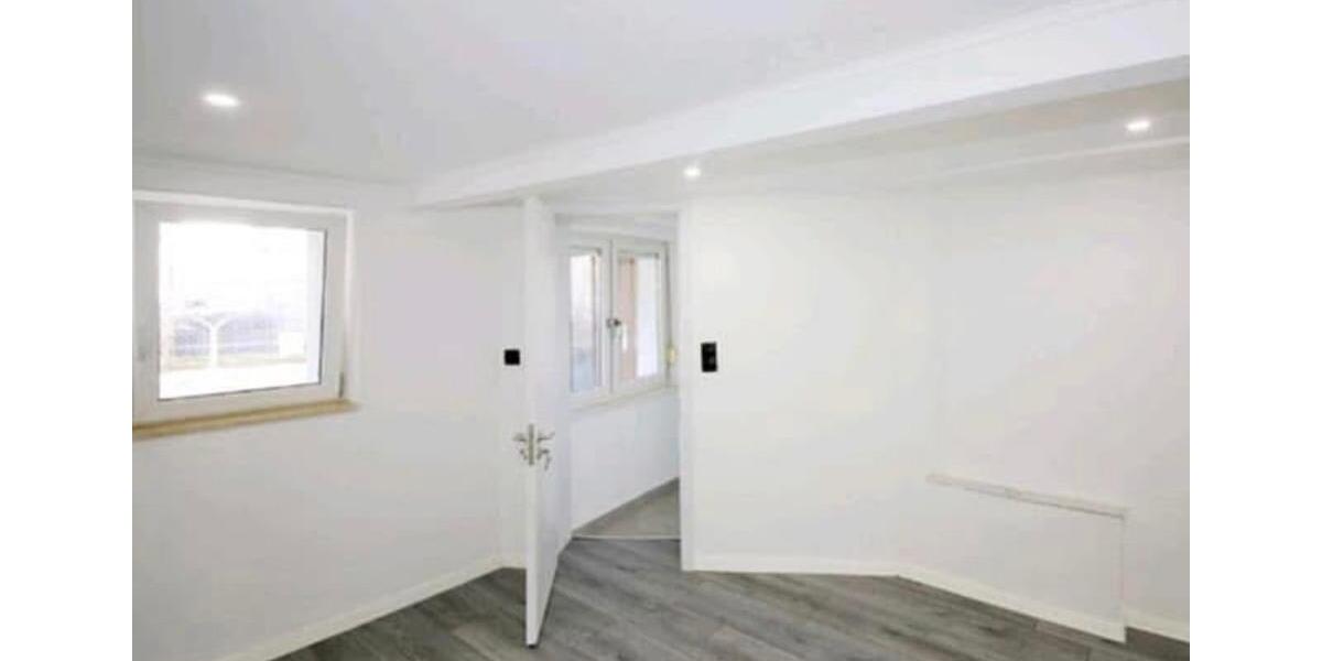 Erdgeschoßwohnung Schwaigern - 4 Zimmer, 64 m&sup2;, 900&euro; | Angebot:25943002