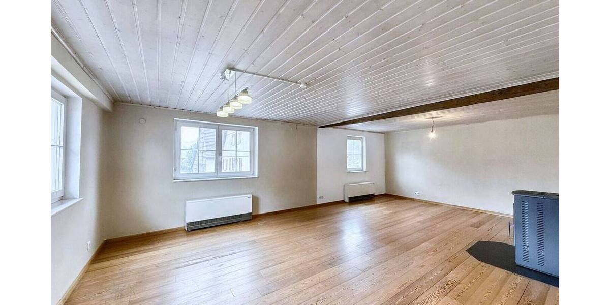 Etagenwohnung Wiernsheim Pinache - 5 Zimmer, 167 m&sup2;, 295.000&euro; | Angebot:25691709