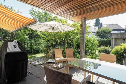 Haus Stuttgart / Rohr Rohr - 6 Zimmer, 225 m&sup2;, 2.900&euro; | Angebot:27426441