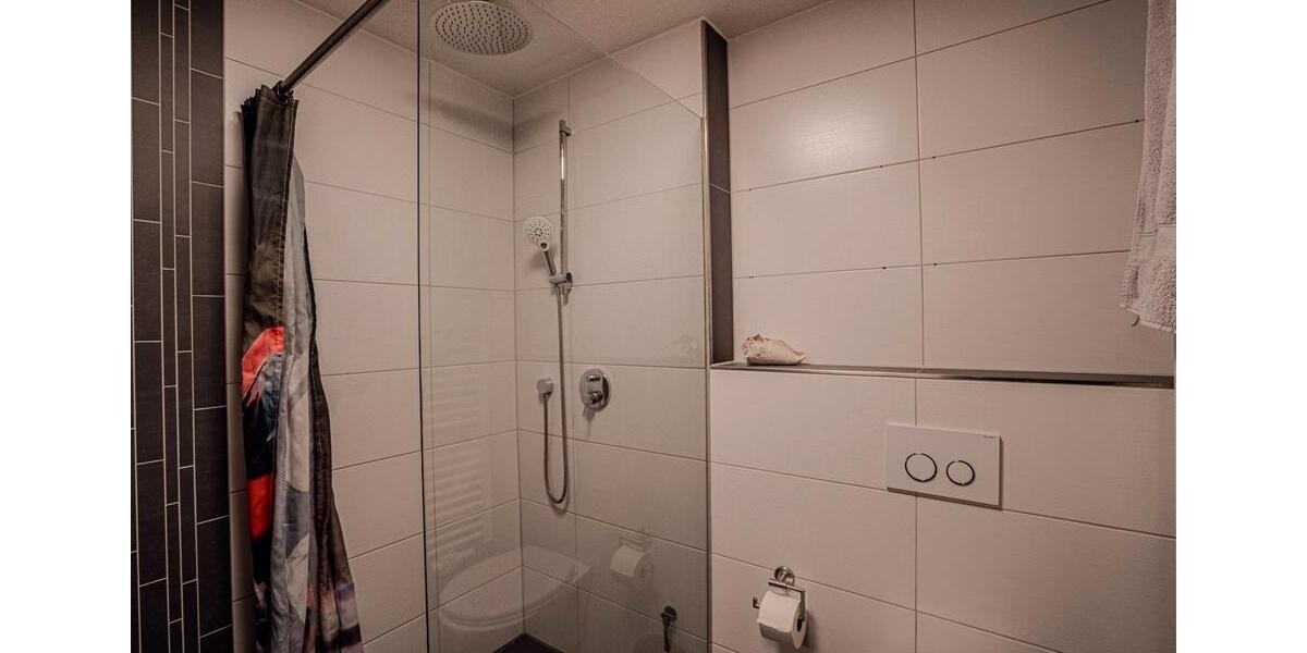 Dachgeschoßwohnung Brackenheim - 3 Zimmer, 80 m&sup2;, 310.000&euro; | Angebot:26241457