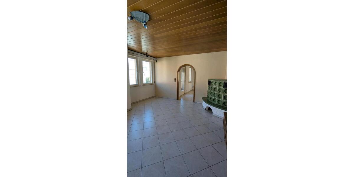 Etagenwohnung Stuttgart Hedelfingen - 4 Zimmer, 100 m&sup2;, 1.300&euro; | Angebot:27534757