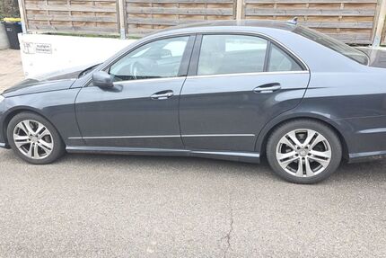 Mercedes-Benz E 350 151.000 km 21.900 &euro; Flein 74223