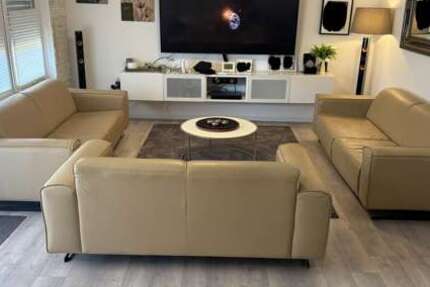 Haus Ludwigsburg Oßweil - 9 Zimmer, 250 m&sup2;, 2.300&euro; | Angebot:27525870