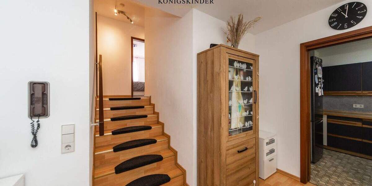 Etagenwohnung Freiberg am Neckar Heutingsheim - 4 Zimmer, 104 m&sup2;, 397.000&euro; | Angebot:25669351