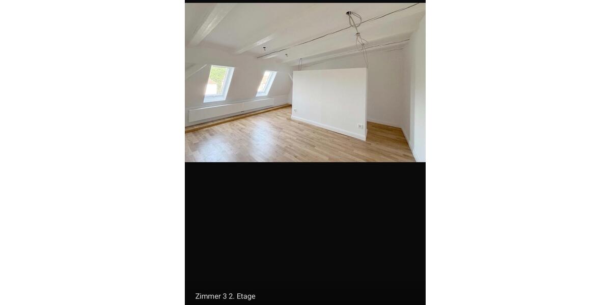 Dachgeschoßwohnung Stuttgart Bad Cannstatt - 5 Zimmer, 145 m&sup2;, 2.810&euro; | Angebot:27538912