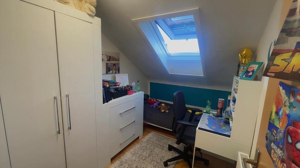 Dachgeschoßwohnung Möglingen - 3 Zimmer, 74 m&sup2;, 1.000&euro; | Angebot:25219379