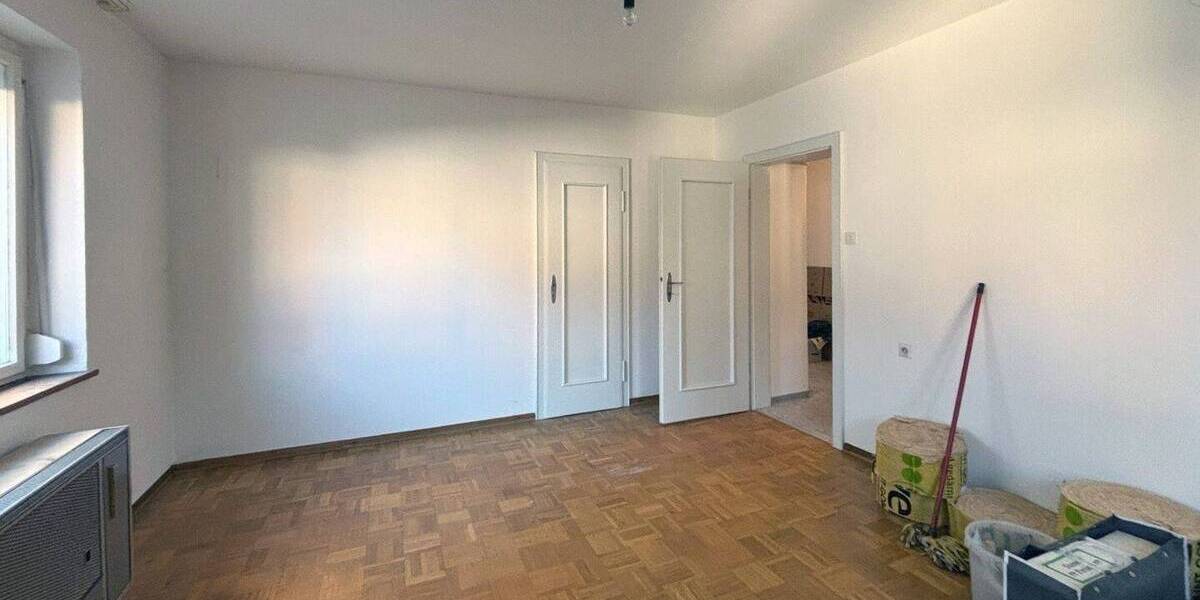 Mehrfamilienhaus, Wohnhaus Stuttgart Feuerbach - 8 Zimmer, 202 m&sup2;, 789.000&euro; | Angebot:26433270