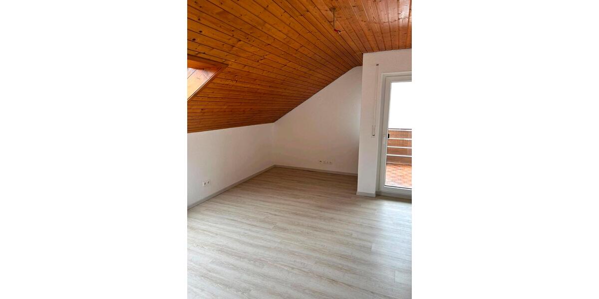 Dachgeschoßwohnung Bietigheim-Bissingen Bissingen - 3 Zimmer, 66 m&sup2;, 1.150&euro; | Angebot:27569540