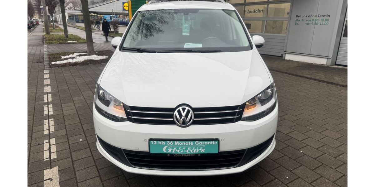 VW Sharan 49.989 km 16.399 &euro; Esslingen am Neckar 73733