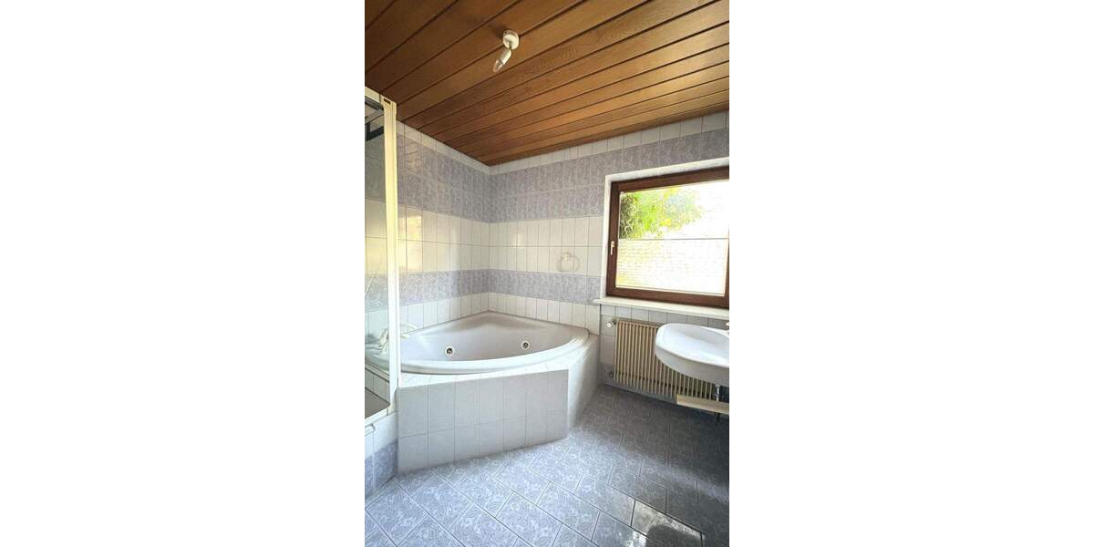 Einfamilienhaus Stuttgart Vaihingen - 5 Zimmer, 172 m&sup2;, 1.095.000&euro; | Angebot:25727219