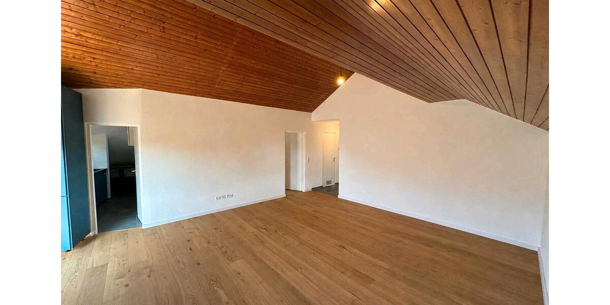 Dachgeschoßwohnung Stuttgart Fasanenhof-Ost - 2 Zimmer, 64 m&sup2;, 1.150&euro; | Angebot:27581943