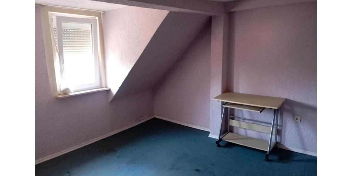 Einfamilienhaus Pfaffenhofen - 3 Zimmer, 95.000&euro; | Angebot:21108117