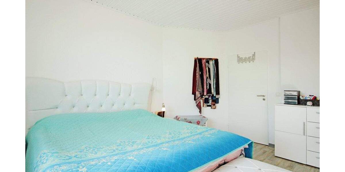 Etagenwohnung Stuttgart Zuffenhausen - 4 Zimmer, 99 m&sup2;, 350.000&euro; | Angebot:25732383