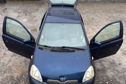 Toyota Yaris 206.678 km 1.990 &euro; Böblingen 71032
