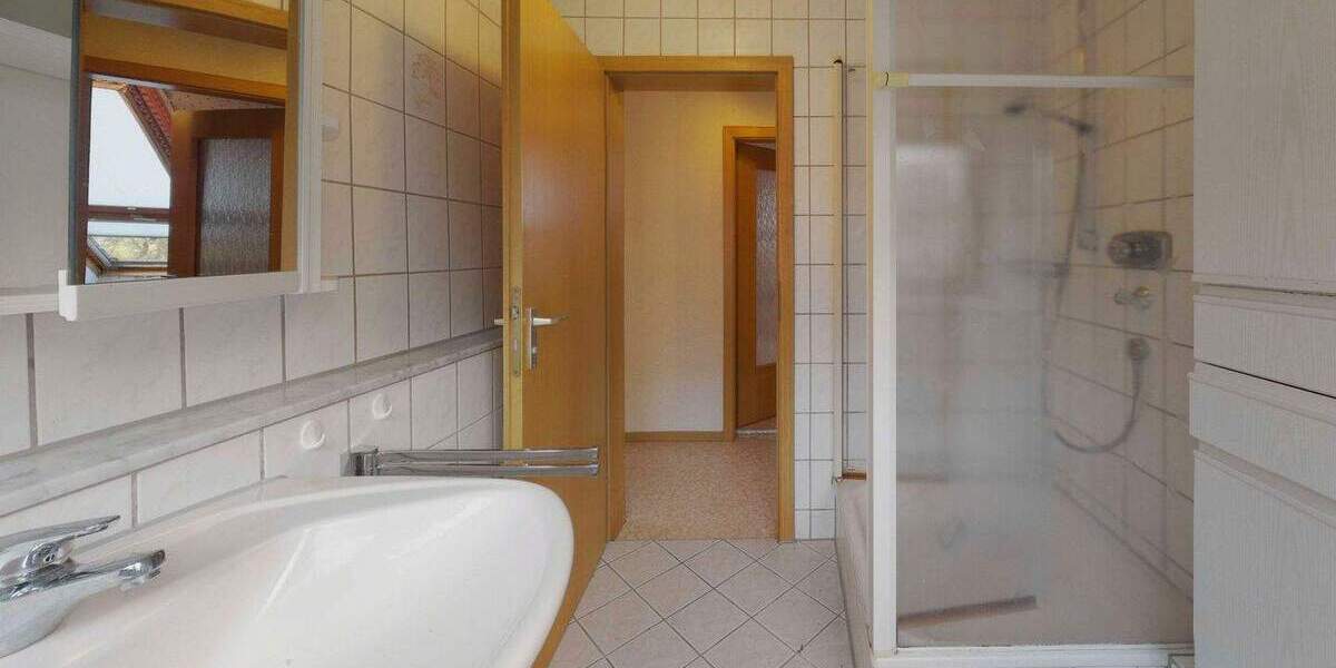 Einfamilienhaus Murrhardt Kirchenkirnberg - 7 Zimmer, 124 m&sup2;, 398.000&euro; | Angebot:25823022