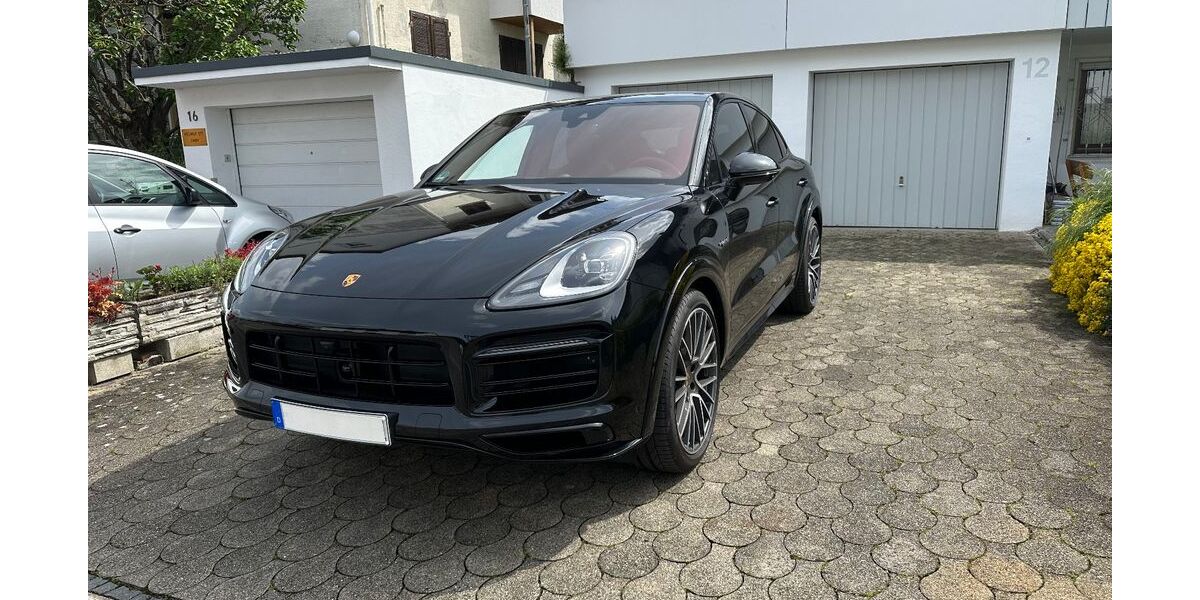 Porsche Cayenne 29.800 km 99.000 &euro; Möglingen 71696