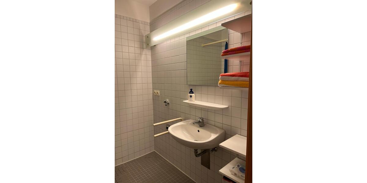 Etagenwohnung Stuttgart Feuerbach - 1.5 Zimmer, 44 m&sup2;, 820&euro; | Angebot:25811363