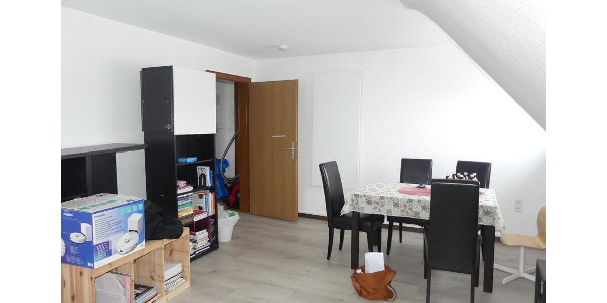 Dachgeschoßwohnung Freiberg am Neckar - 3 Zimmer, 76 m&sup2;, 760&euro; | Angebot:24751962