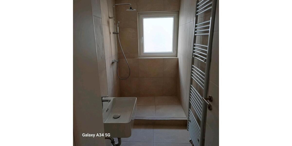 Etagenwohnung Brackenheim - 3 Zimmer, 80 m&sup2;, 1.200&euro; | Angebot:25989308