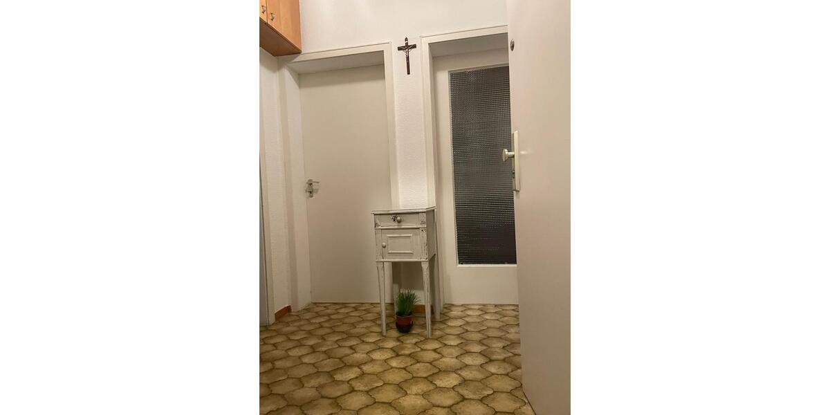 Etagenwohnung Ludwigsburg Oßweil - 2 Zimmer, 50 m&sup2;, 1.100&euro; | Angebot:27584691