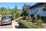Freistehendes Einfamilienhaus mit 2 Wohnungen an Obstbaumwiesen Massiv mit großem Grundstück - Einfamilienhaus Sersheim | Angebot:27473508