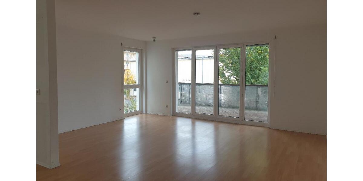 Etagenwohnung Esslingen am Neckar Pliensauvorstadt - 3 Zimmer, 78 m&sup2;, 947&euro; | Angebot:26383049