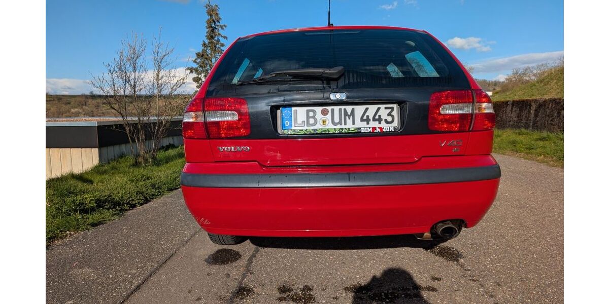 Volvo V40 131.000 km 2.793 &euro; Eberding 71735