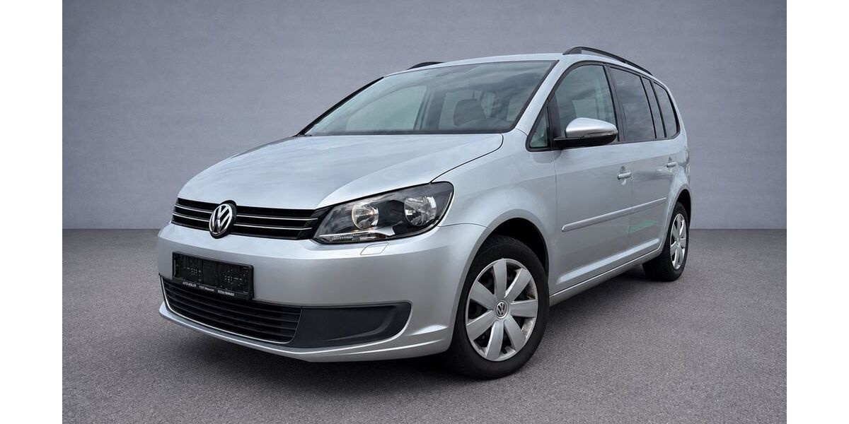 VW Touran 141.999 km 6.900 &euro; Ditzingen 71254