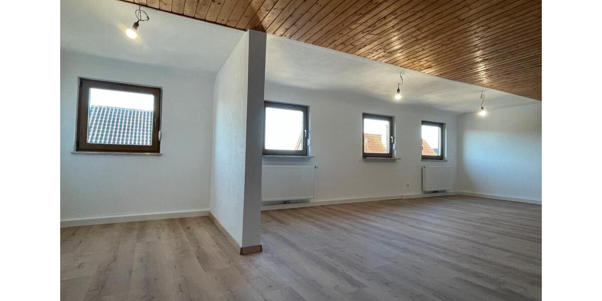 Etagenwohnung Weinstadt - 4 Zimmer, 80 m&sup2;, 1.450&euro; | Angebot:25569297