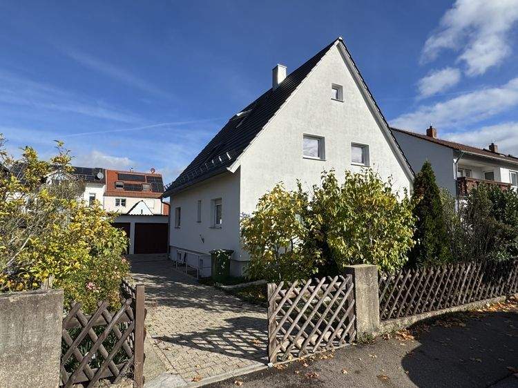 Mehrfamilienhaus, Wohnhaus Pleidelsheim - 6 Zimmer, 124 m&sup2;, 720.000&euro; | Angebot:25664810