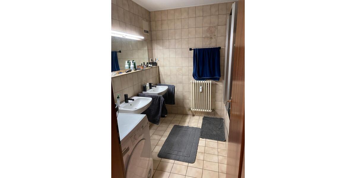 Etagenwohnung Backnang - 3 Zimmer, 89 m&sup2;, 570&euro; | Angebot:25930066