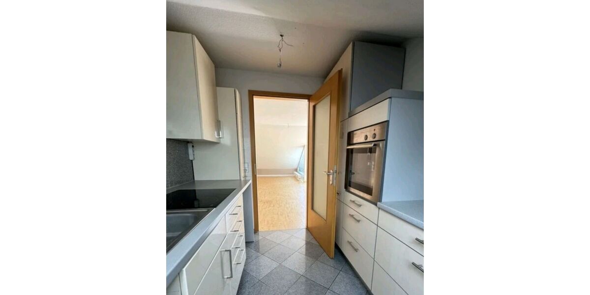 4- Zimmer DG Wohnung mit Südbalkon befristete Vermietung 18 Monate - Appartement Kornwestheim | Angebot:26838292
