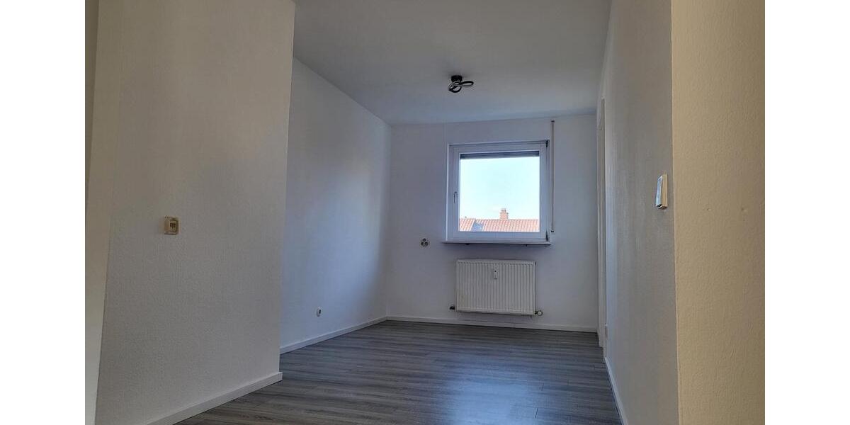 Etagenwohnung Esslingen am Neckar Pliensauvorstadt - 3.5 Zimmer, 82 m&sup2;, 327.900&euro; | Angebot:26400604