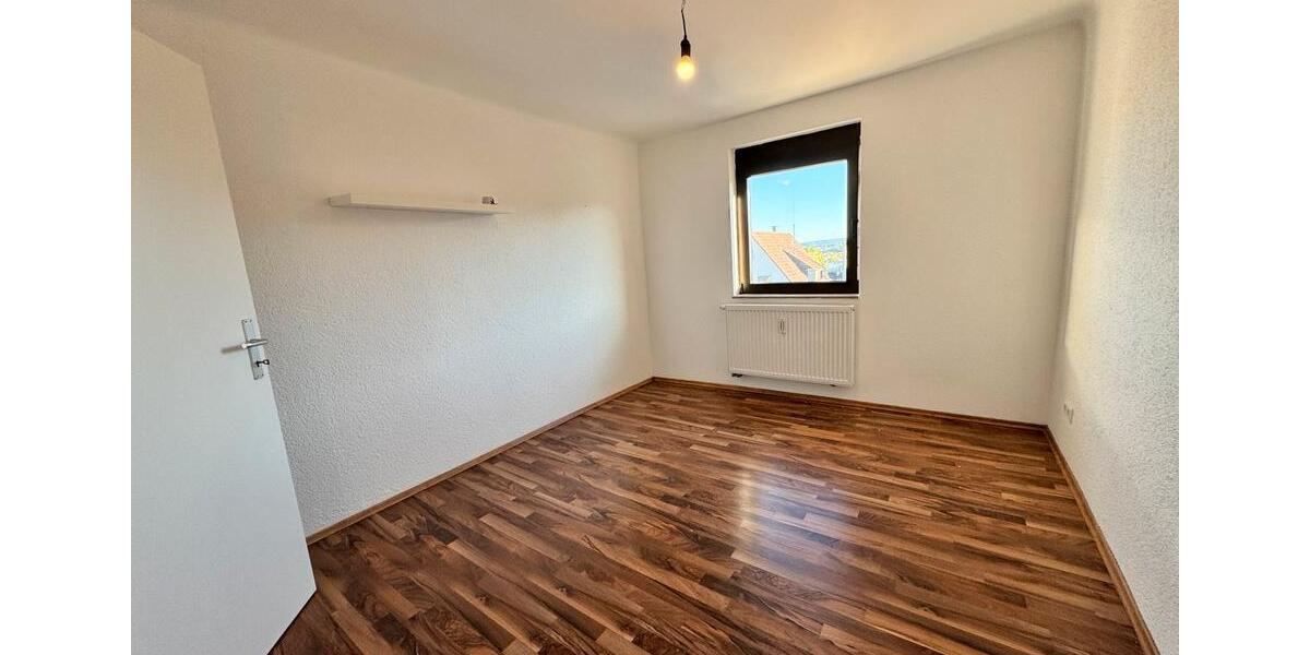 Etagenwohnung Stuttgart Neuwirtshaus - 4 Zimmer, 85 m&sup2;, 1.150&euro; | Angebot:27568245