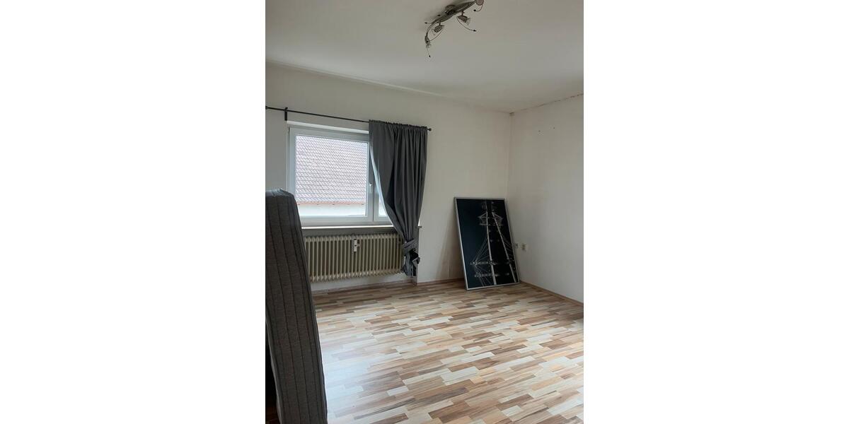 Etagenwohnung Ludwigsburg - 1 Zimmer, 32 m&sup2;, 600&euro; | Angebot:25656021