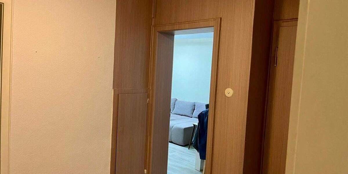 Etagenwohnung Stuttgart Ost - 3 Zimmer, 72 m&sup2;, 225.000&euro; | Angebot:25737011