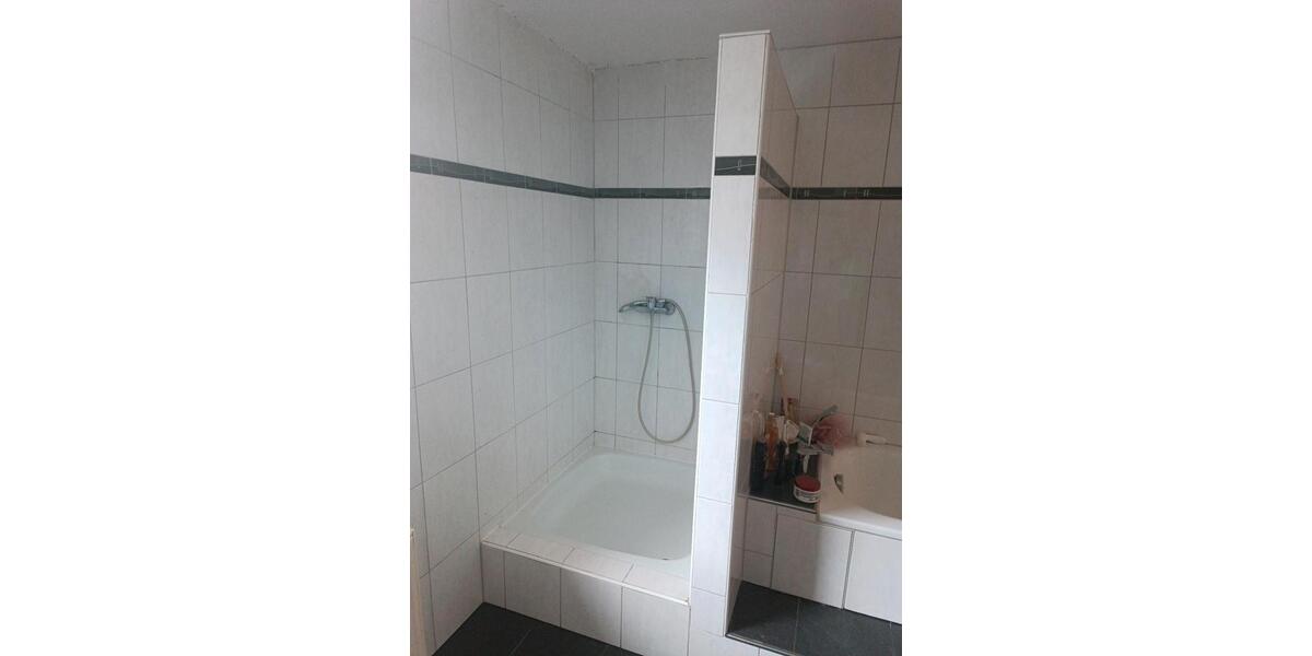 Etagenwohnung Flein - 3 Zimmer, 110 m&sup2;, 370&euro; | Angebot:25959880