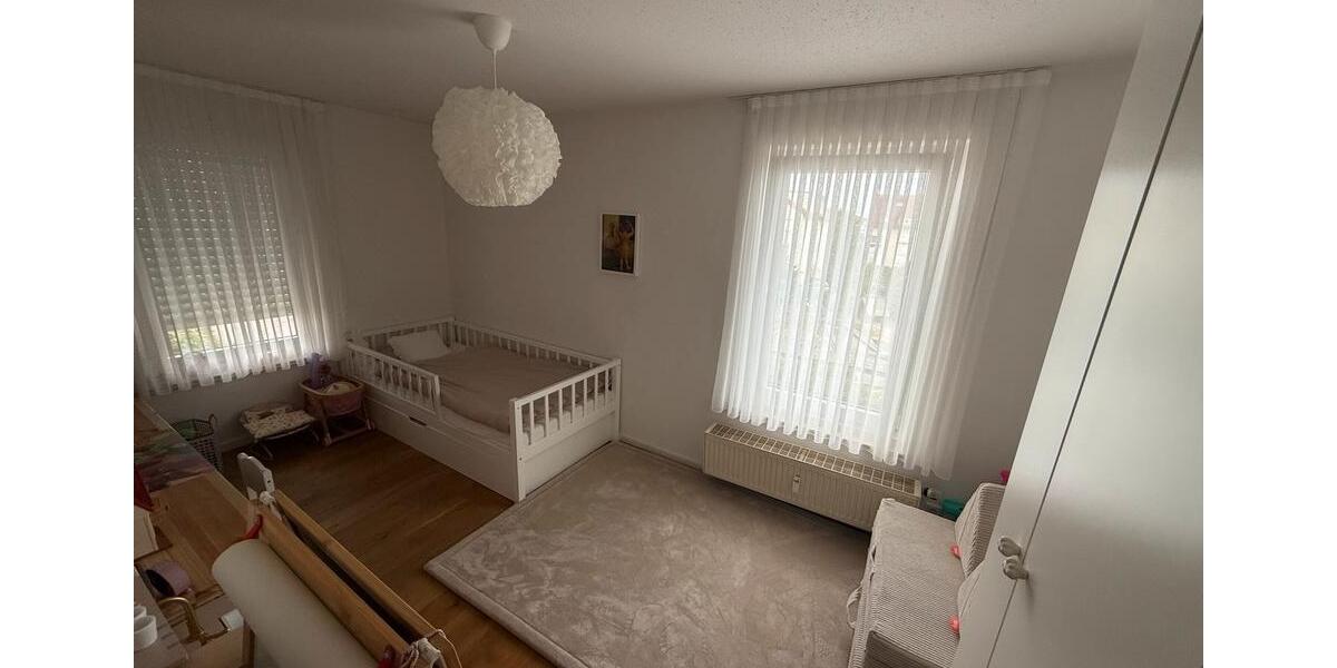 Etagenwohnung Marbach am Neckar - 3 Zimmer, 83 m&sup2;, 380.000&euro; | Angebot:27199773