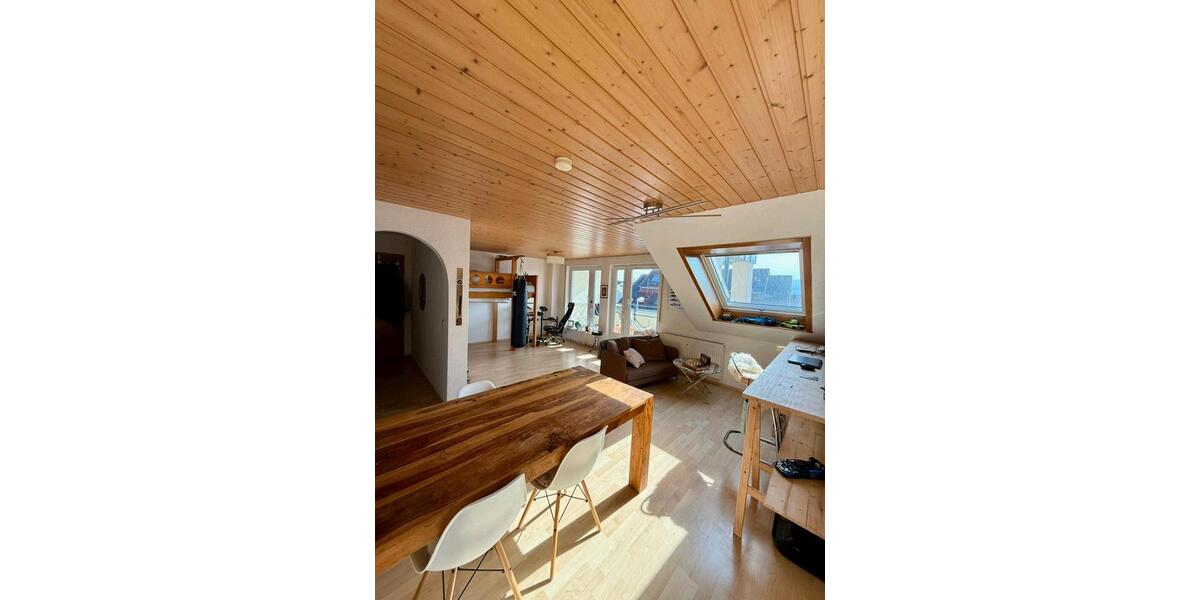 Dachgeschoßwohnung Winnenden - 3 Zimmer, 13 m&sup2;, 700&euro; | Angebot:26366211