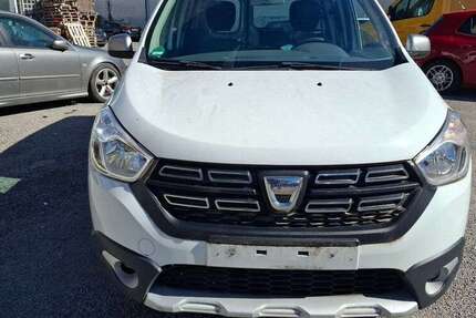 Dacia Dokker 330.122 km 5.200 &euro; Kernen 71394