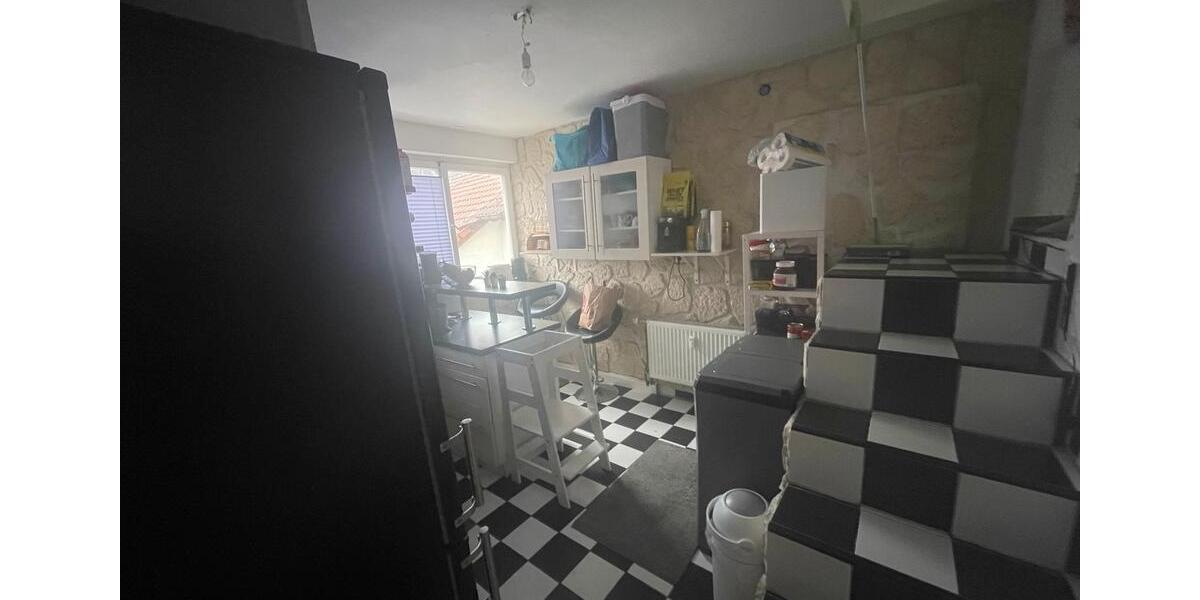 Dachgeschoßwohnung Stuttgart Stuttgart-Süd - 2 Zimmer, 63 m&sup2;, 975&euro; | Angebot:25098826