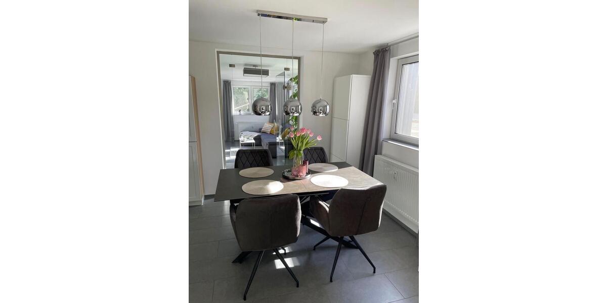 Etagenwohnung Mühlacker - 2.5 Zimmer, 100 m&sup2;, 1.100&euro; | Angebot:26036240