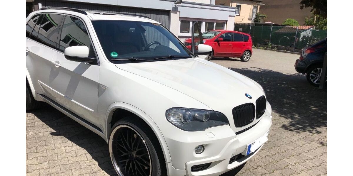 BMW X5 121.500 km 17.800 &euro; Stuttgart 70329